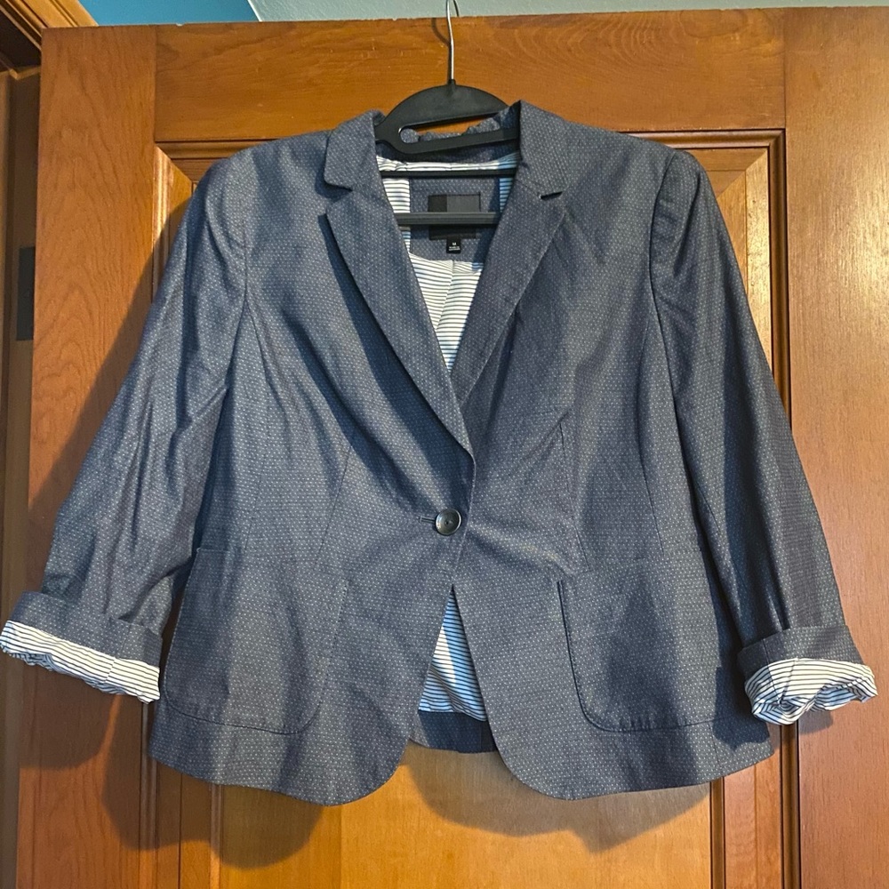 The Limited one button blazer, blue dot with striped lining, size medium